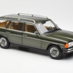 Mercedes 230T W123 T-Modell Grün Metallic Norev 1:18 183730 - image 6 of 8