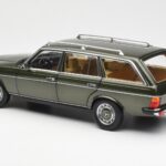 Mercedes 230T W123 T-Modell Grün Metallic Norev 1:18 183730 - image 7 of 8
