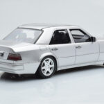 Mercedes E500 W124 Silber Otto 1:18 - image 2 of 6
