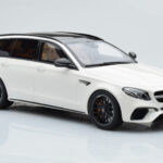 Mercedes AMG E63 S S213 T-Model Weiß GT Spirit 1:18 - image 4 of 6