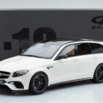 Mercedes AMG E63 S S213 T-Model Weiß GT Spirit 1:18 - image 6 of 6