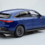 Mercedes EQC 400 Brilliant Blau NZG 1:18 - image 3 of 8