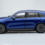 Mercedes EQC 400 Brilliant Blau NZG 1:18 - image 4 of 8