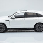 Mercedes EQC 400 Diamond Weiß NZG 1:18 - image 4 of 8