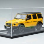 Mercedes AMG G63 W463 Gelb MotorHelix 1:18 MH018 Y Resin - image 6 of 7