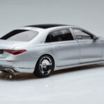 Mercedes Maybach S600 W222 V12 Biturbo Hightech Silber Almost Real 1:18 - image 3 of 12