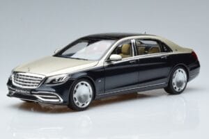 Mercedes Maybach S650 X222 Silberblau Norev 1:18 B66960615 Druckguss