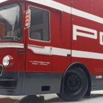 Mercedes O317 Porsche Transporter Rot CMR 1:18 - image 7 of 12