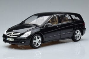 Mercedes R-Class W251 Obsidian Schwarz Minichamps 1:18 B66962325 Druckguss