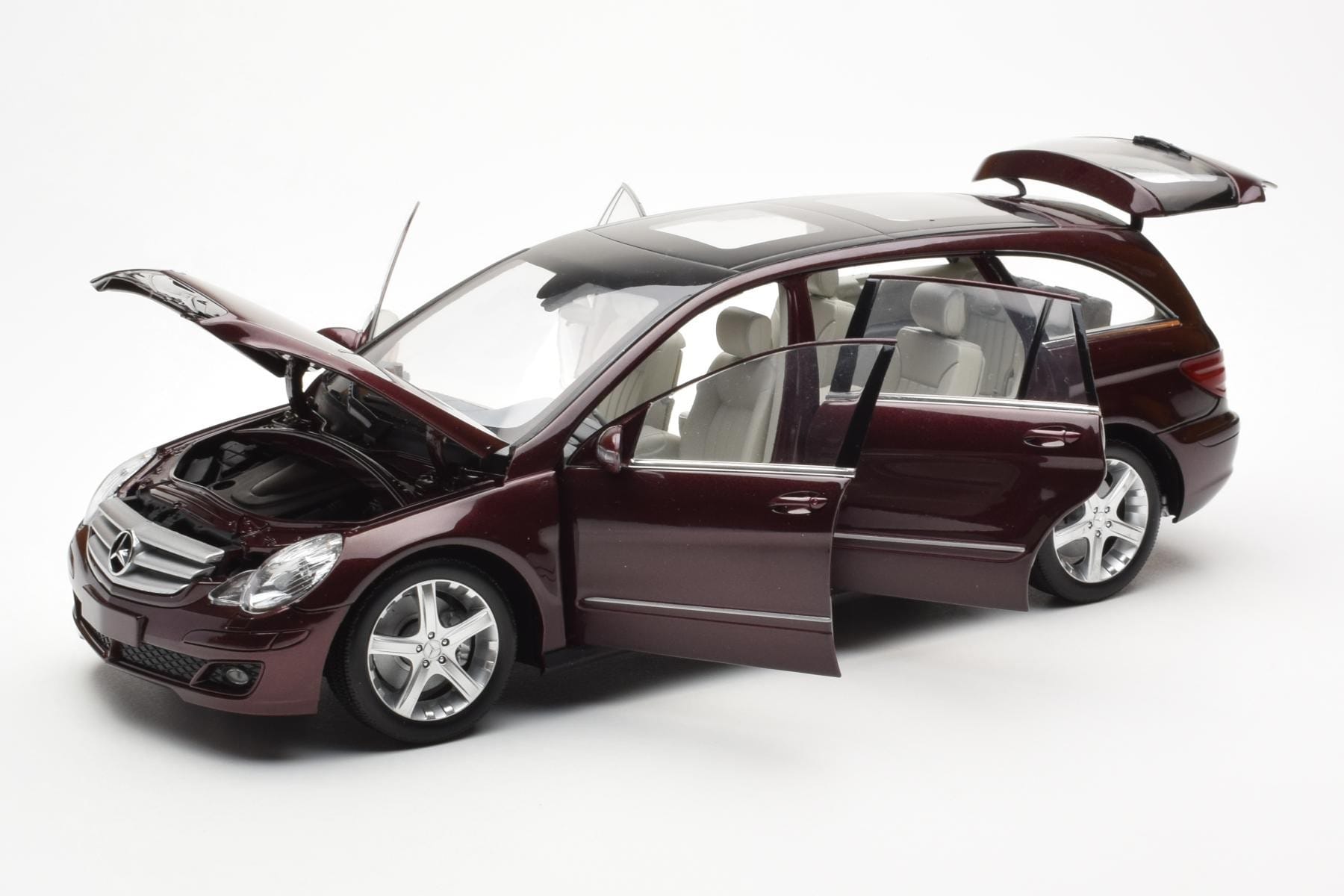 Mercedes R-Class W251 Rot Metallic Minichamps 1:18 150034602 Druckguss — Bild 2 von 8