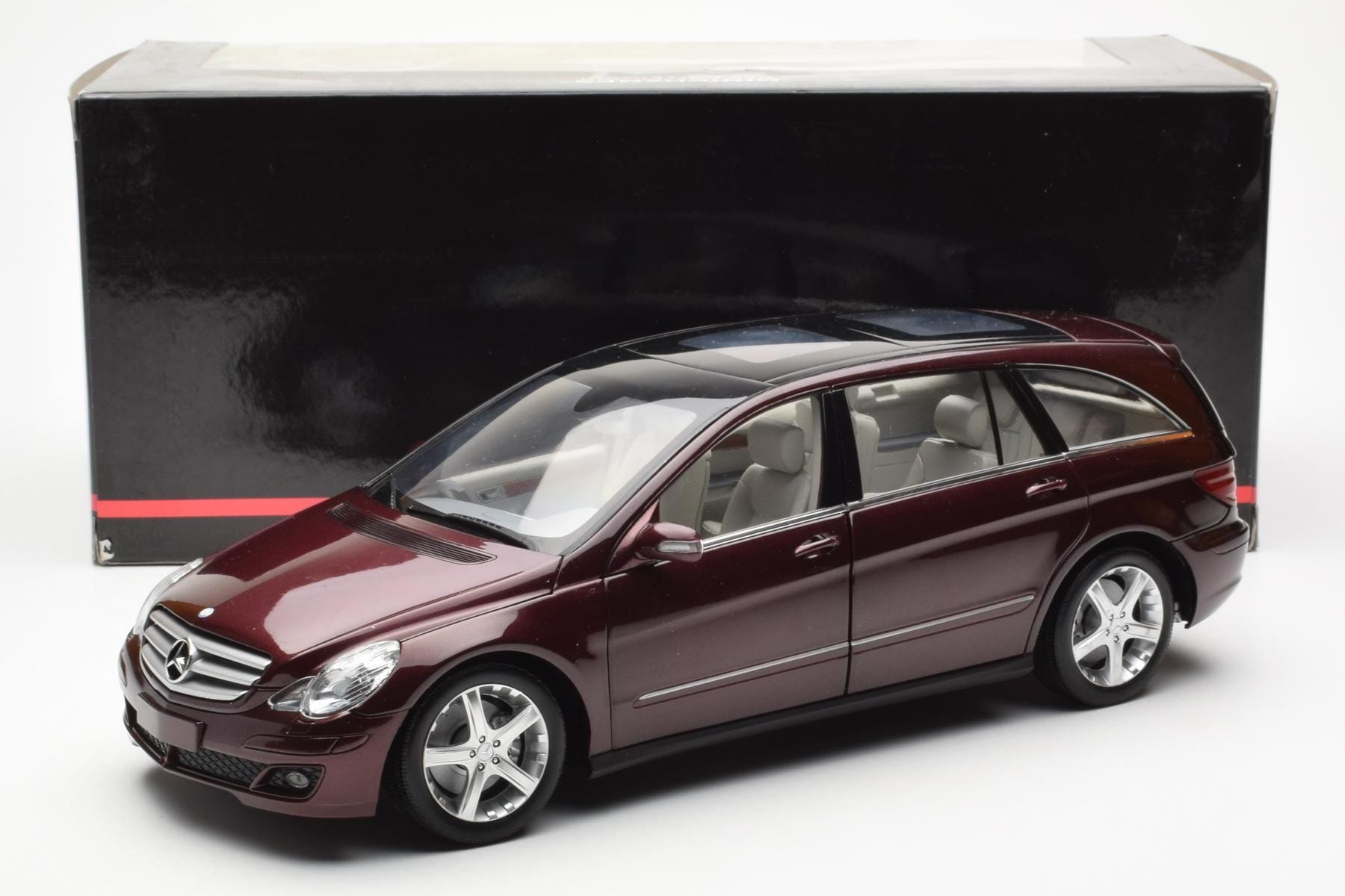 Mercedes R-Class W251 Rot Metallic Minichamps 1:18 150034602 Druckguss — Bild 8 von 8