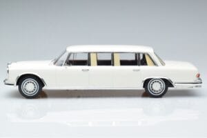 Mercedes S-Class 600 W100 LWB Pullman Weiß MCG 1:18 MCG18188 Druckguss — Bild 3 von 6
