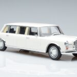 Mercedes S-Class 600 W100 LWB Pullman Weiß MCG 1:18 MCG18188 Druckguss - image 4 of 6