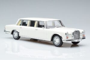 Mercedes S-Class 600 W100 LWB Pullman Weiß MCG 1:18 MCG18188 Druckguss — Bild 4 von 6