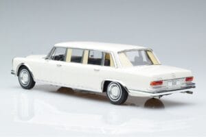 Mercedes S-Class 600 W100 LWB Pullman Weiß MCG 1:18 MCG18188 Druckguss — Bild 5 von 6