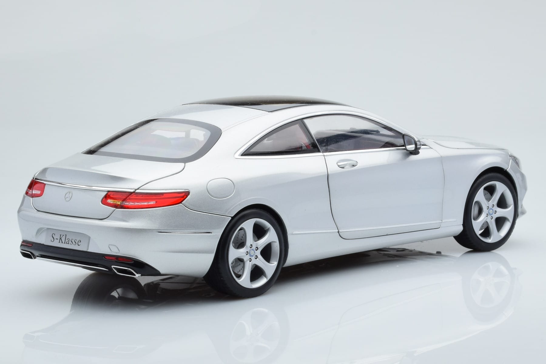Mercedes S-Class W222 Iridium Silber Norev 1:18 B66961242 Druckguss — Bild 3 von 8