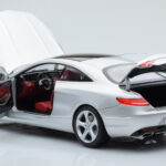 Mercedes S-Class W222 Iridium Silber Norev 1:18 - image 5 of 8