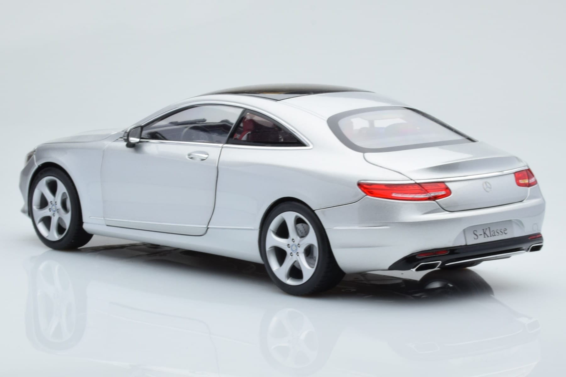 Mercedes S-Class W222 Iridium Silber Norev 1:18 B66961242 Druckguss — Bild 7 von 8