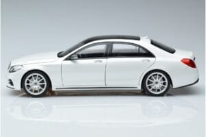 Mercedes S-Class W222 AMG Line Norev 1:18 183792 Druckguss — Bild 4 von 7