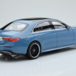 Mercedes S-Class W223 Vintage Blau Norev 1:18 - image 3 of 7