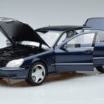 Mercedes S55 AMG W220 Blau Norev 1:18 183817 Druckguss - image 2 of 7