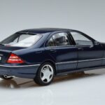 Mercedes S55 AMG W220 Blau Norev 1:18 183817 Druckguss - image 3 of 7