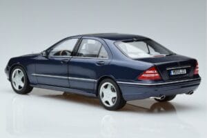 Mercedes S55 AMG W220 Blau Norev 1:18 183817 Druckguss — Bild 6 von 7