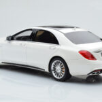 Mercedes AMG S65 W222 Weiß GT Spirit 1:18 - image 5 of 8