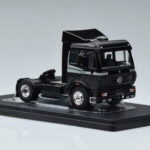 Mercedes SK2 1850 Schwarz IXO 1:43 - image 4 of 6