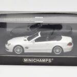 Mercedes SL 55 AMG R230 Weiß Minichamps 1:43 - image 4 of 4
