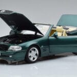 Mercedes SL500 R129 Grün Metallic Norev 1:18 183753 Druckguss - image 2 of 8