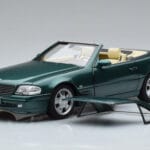 Mercedes SL500 R129 Grün Metallic Norev 1:18 183753 Druckguss - image 3 of 8