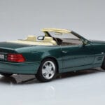 Mercedes SL500 R129 Grün Metallic Norev 1:18 183753 Druckguss - image 4 of 8