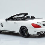 Mercedes AMG SL63 R231 Weiß GT Spirit 1:18 - image 5 of 6