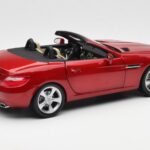 Mercedes SLK R172 Designo Zirkon Rot Minichamps 1:18 B66960513 - image 3 of 8