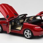 Mercedes SLK R172 Designo Zirkon Rot Minichamps 1:18 B66960513 - image 5 of 8