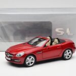 Mercedes SLK R172 Designo Zirkon Rot Minichamps 1:18 B66960513 - image 8 of 8