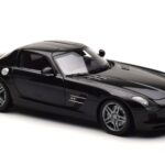 Mercedes SLS AMG Obsidian Schwarz Metallic Minichamps 1:18 B66960042 - image 5 of 7