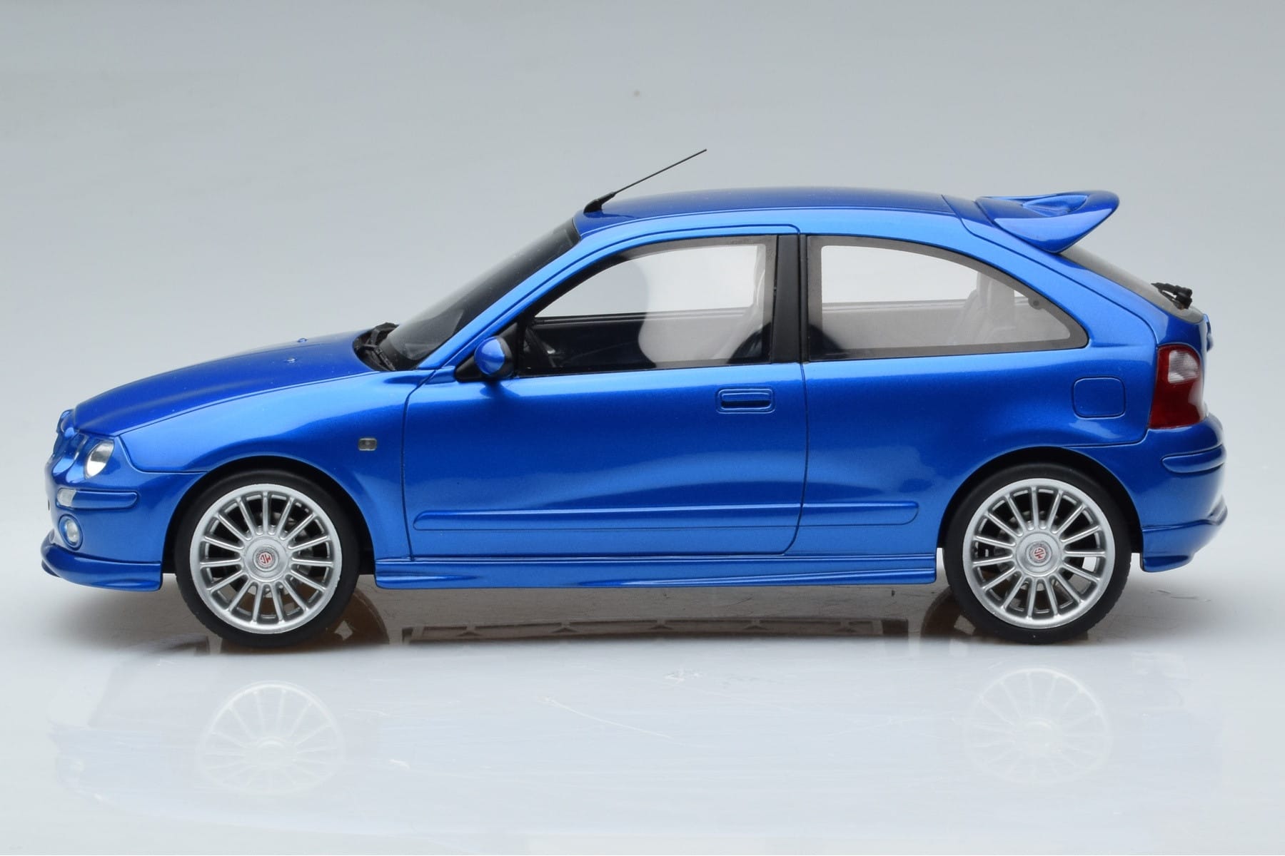 MG ZR 160 Blau Otto 1:18 OT416 Resin — Bild 3 von 6