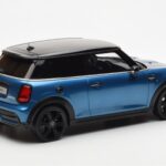Mini Cooper S F56 Island Blau Otto 1:18 - image 2 of 6