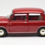 Morris Mini Minor Rot Kyosho 1:18 08964R - image 4 of 8