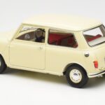 Morris Mini Minor Weiß Kyosho 1:18 08964W - image 7 of 8