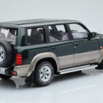 Nissan Patrol GR Y61 Grün Otto 1:18 - image 2 of 5