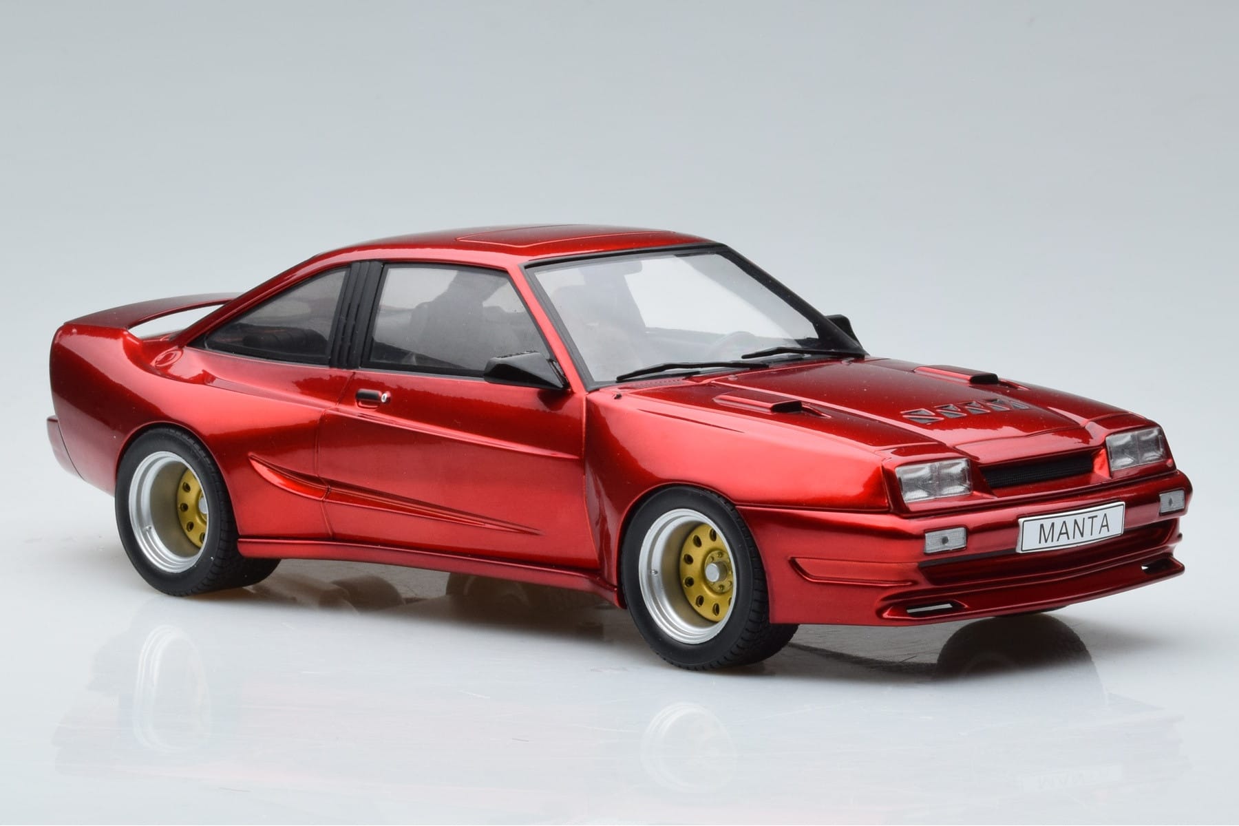 Opel Manta B Mattig Rot MCG 1:18 MCG18424 Druckguss — Bild 4 von 6