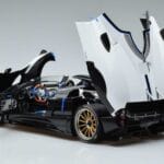 Pagani Zonda HP Barchetta Carbon Fiber Weiß LCD 1:18 LCD18009 WH Druckguss - image 7 of 9