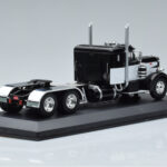 Peterbilt 350 Schwarz IXO 1:43 TR114 - image 2 of 6