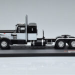 Peterbilt 350 Schwarz IXO 1:43 TR114 - image 3 of 6