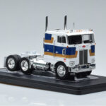 Peterbilt 352 H Weiß IXO 1:43 TR078 - image 4 of 6