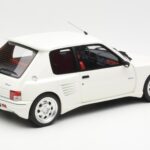 Peugeot 205 Dimma Weiß Otto 1:18 OT681 - image 2 of 6