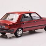 Peugeot 305 GTX Rot Plaisir Otto 1:18 - image 2 of 6